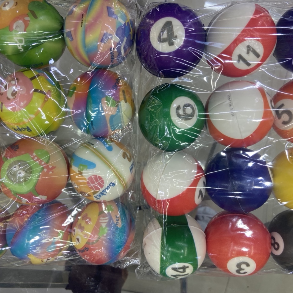 Factory direct sales 6.3 cm cartoon ➕ billiards girls' and boys' toys sponge balls foam balls children 'toys. 12/oppl