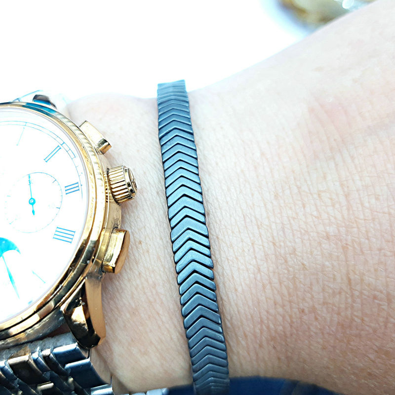 7*1V形赤铁矿手链