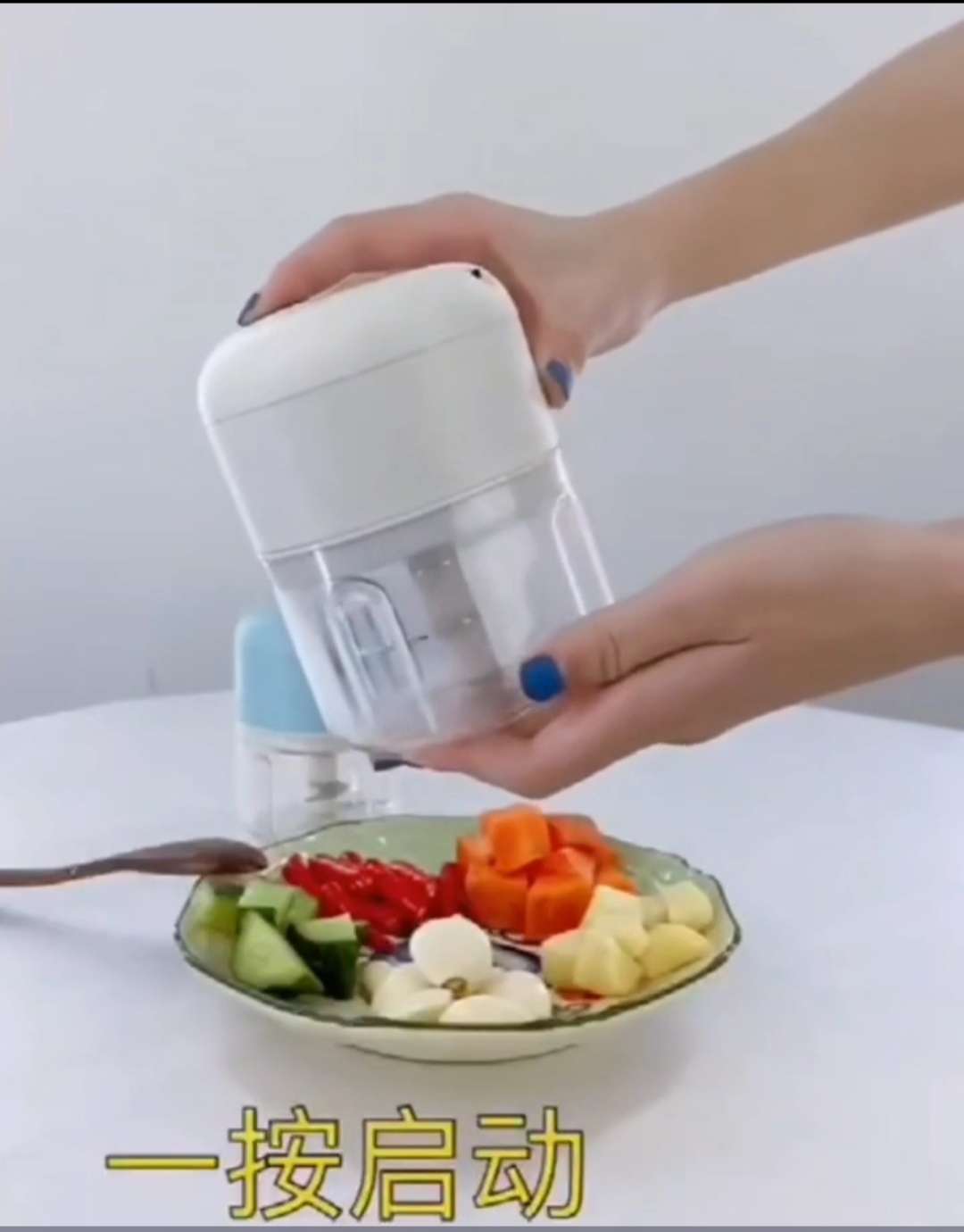 Electric food cooking machine Mini garlic beater Meat mincer one machine multi-purpose cooking machine mill auxiliary food machine portable rechargeable garlic mincer details Picture