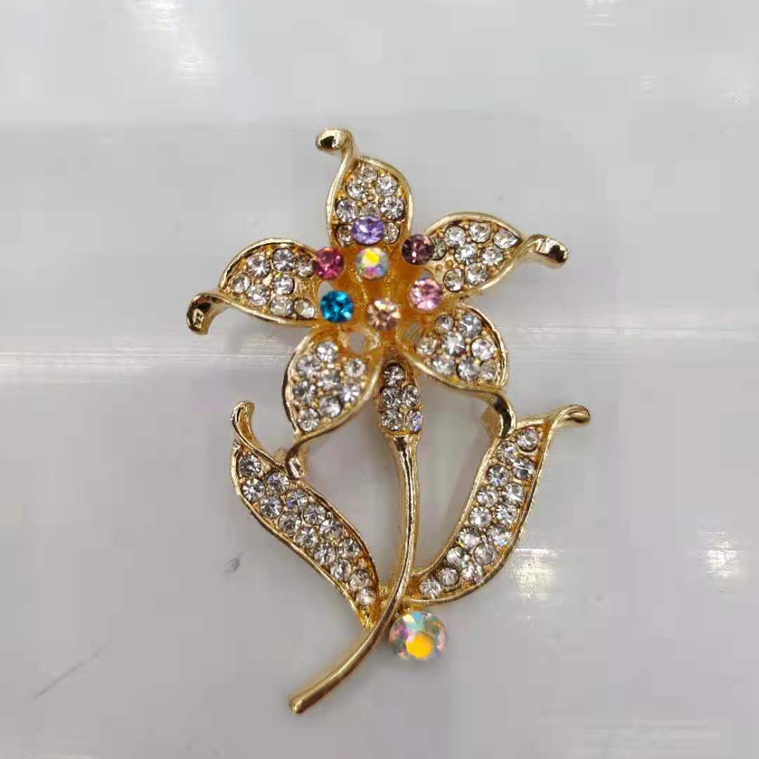Fashion Brooch 372 thumbnail