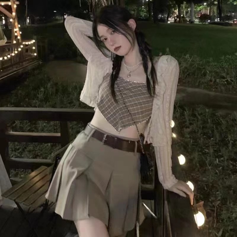 飒酷女孩穿搭蹦迪女团甜酷风格女装纯欲风上衣服辣妹吊带套装夏季