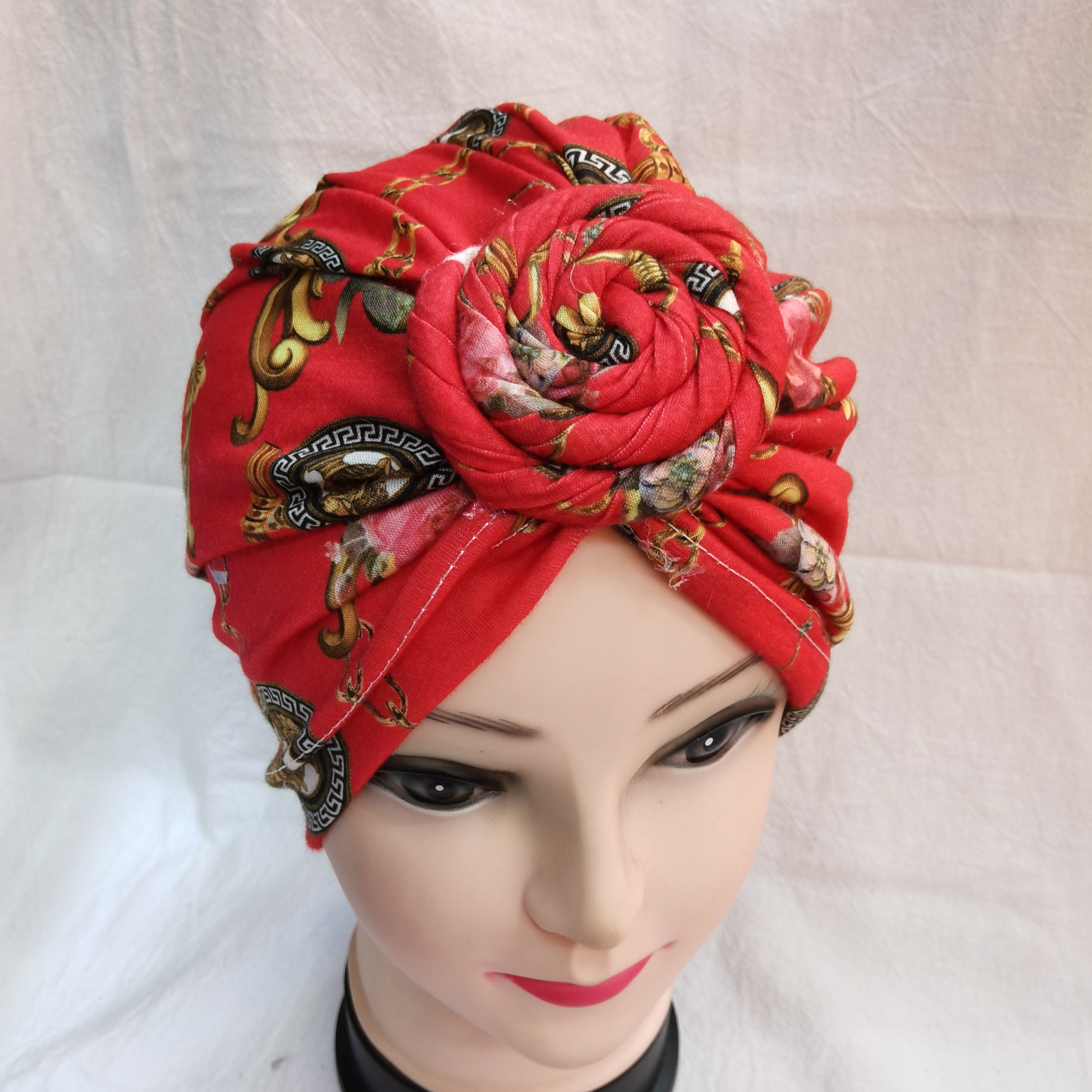 Europe And The United States Hot Selling Twisted Disc Flower Knotted Pullover Hat Lady Headscarf Wedding Hat Lbv451