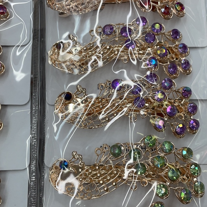Peacock drill hairpin