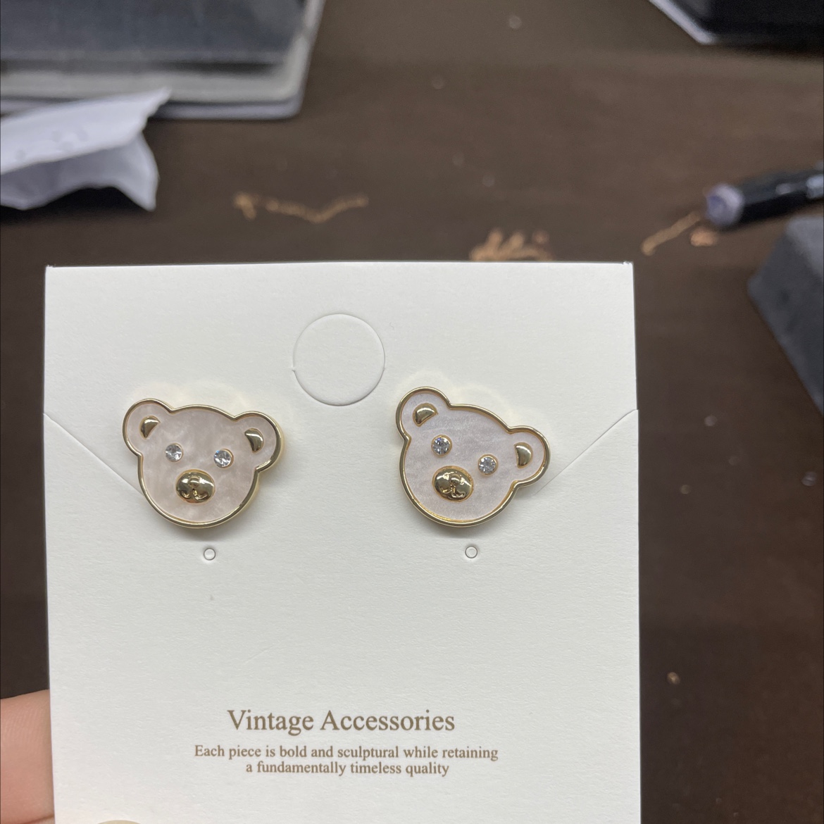 Today's Liren simple, fashionable, elegant and versatile ear studs details Picture