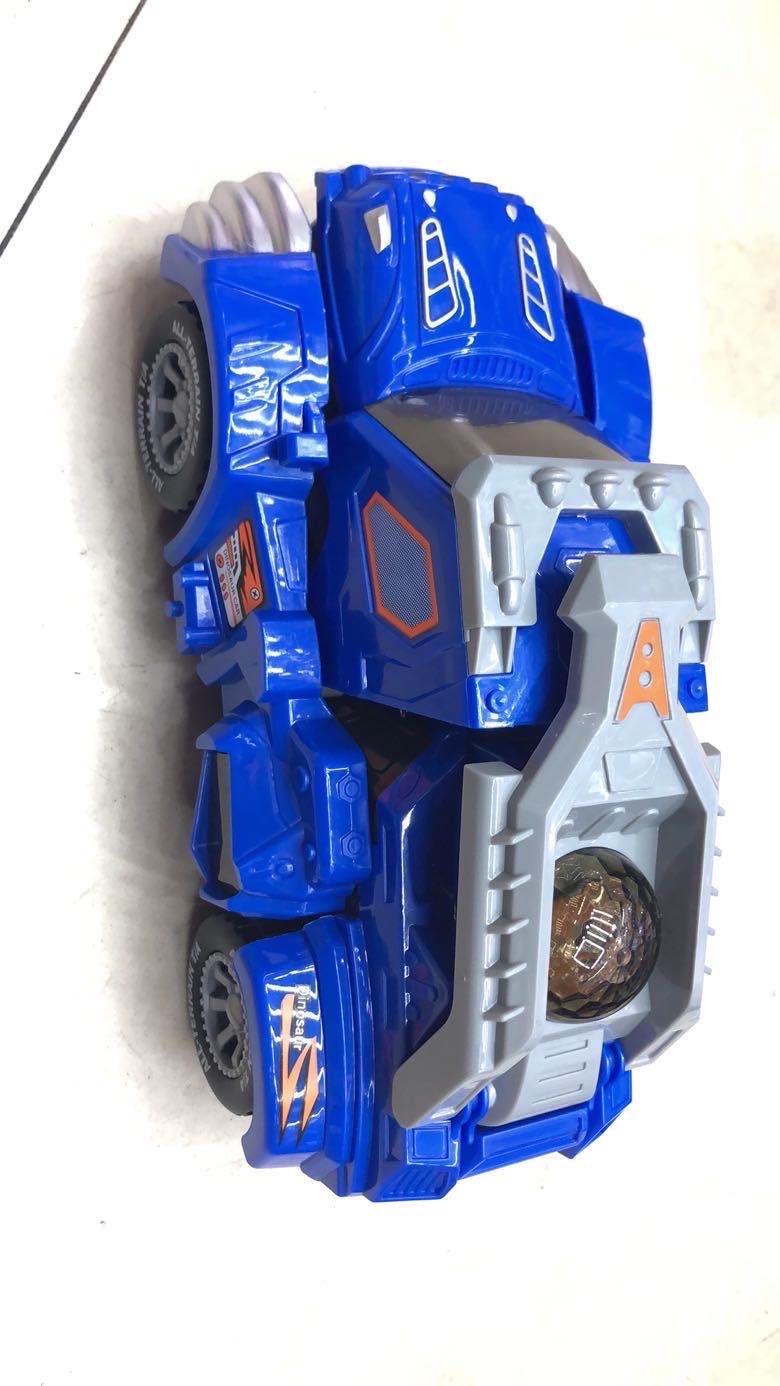 Electric omnidirectional light and music transformable dinosaur car detail image 2