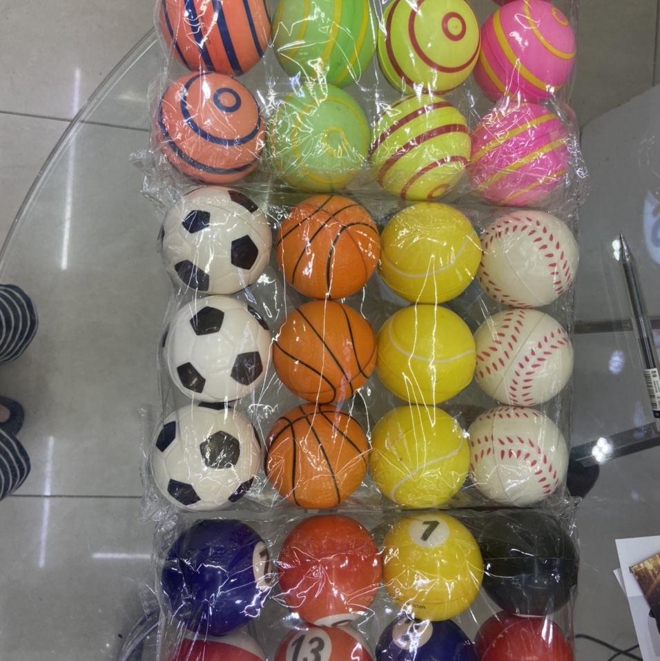 Factory direct sales 6.3 cm spiral ➕ sports ➕ billiards girls' and boys' toys sponge balls foam balls children 'toys. 12/oppla