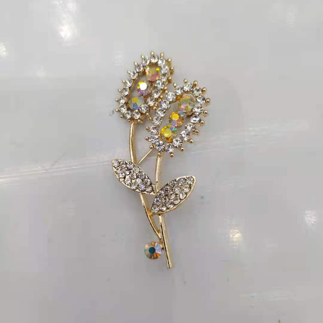 Fashion Brooch 378 thumbnail
