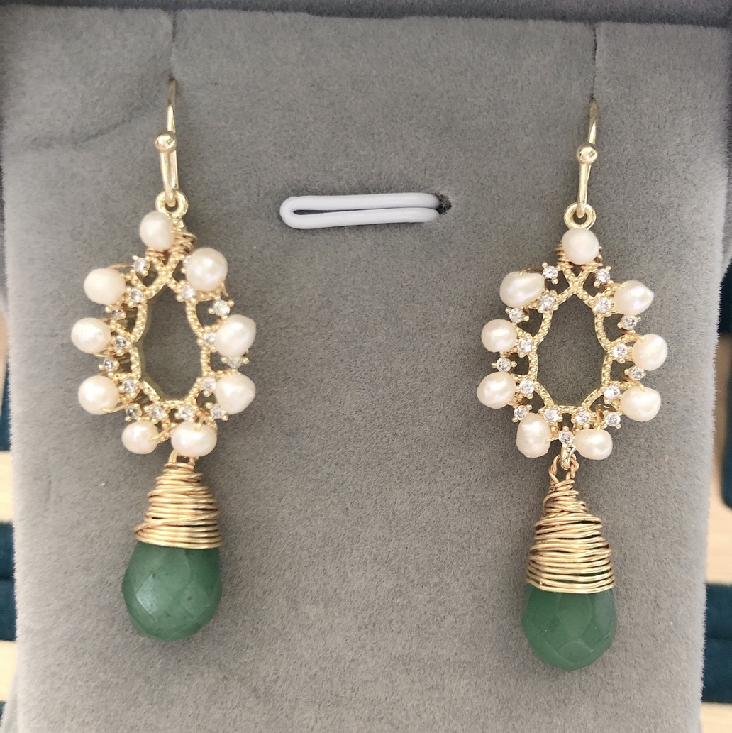 Yuna Jewelry A-146 Natural Pearl and natural stone exquisite pendant, French internet-famous high-end style, personalized and versatile earrings