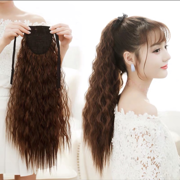 A fresh and cute look with a false braid, bow, eye mask and a cloth bag