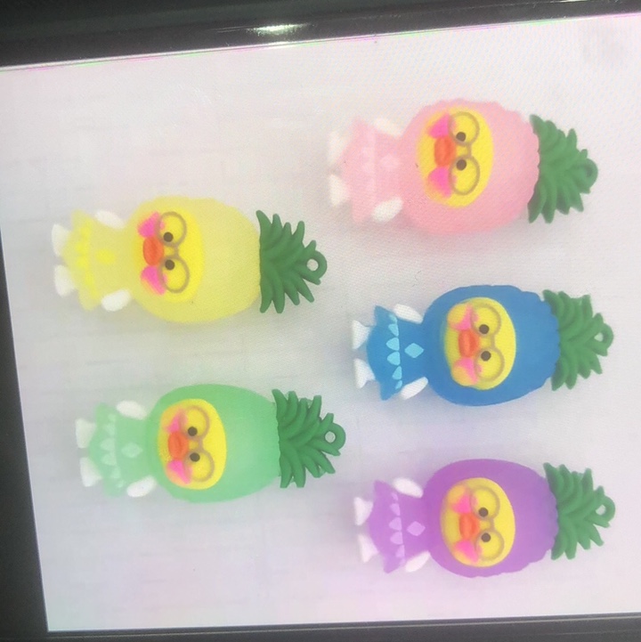 Key chain pendant oo