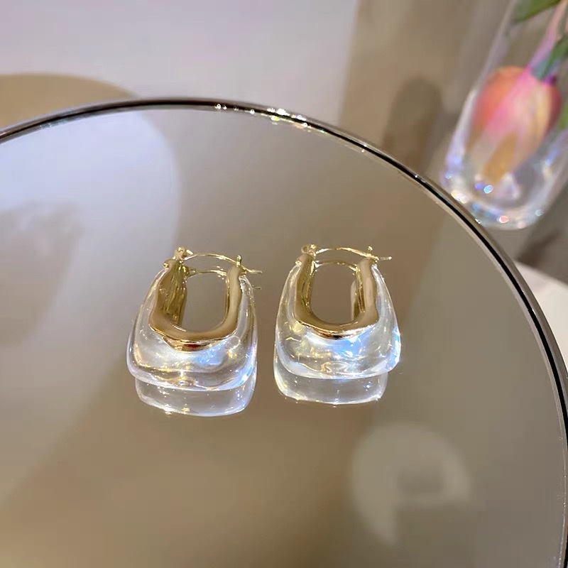 Candy-colored U-shaped ear buckles, Korean style and fashion earrings, 2021 new trendy and popular earrings for women details Picture