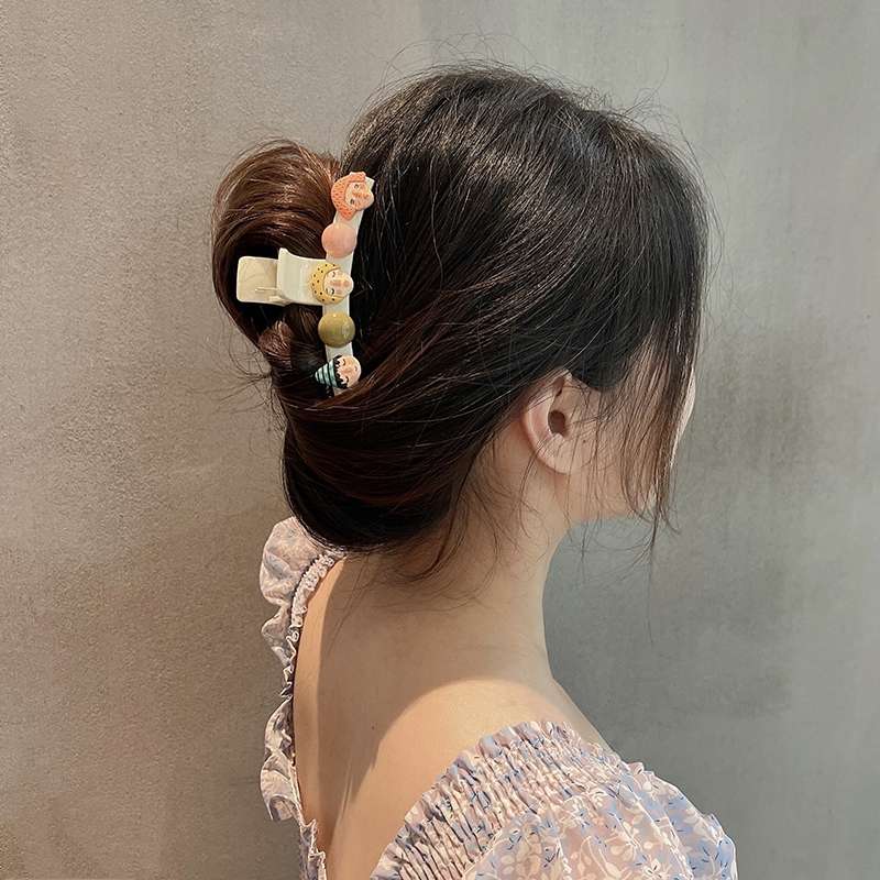 Korean cartoon hair clips, cute girl hair accessories, bangs clips, side clips, grab clips, sweet hair clips, fresh and cute, ins style Application Scenario