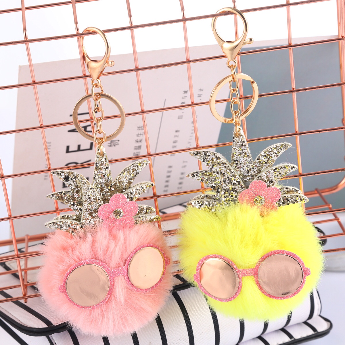 Key chain pendant gg