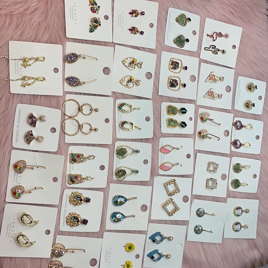 　网络爆款潮流时尚韩版可爱个性的多彩款式