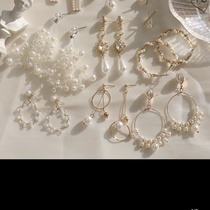 Stud earrings BBB