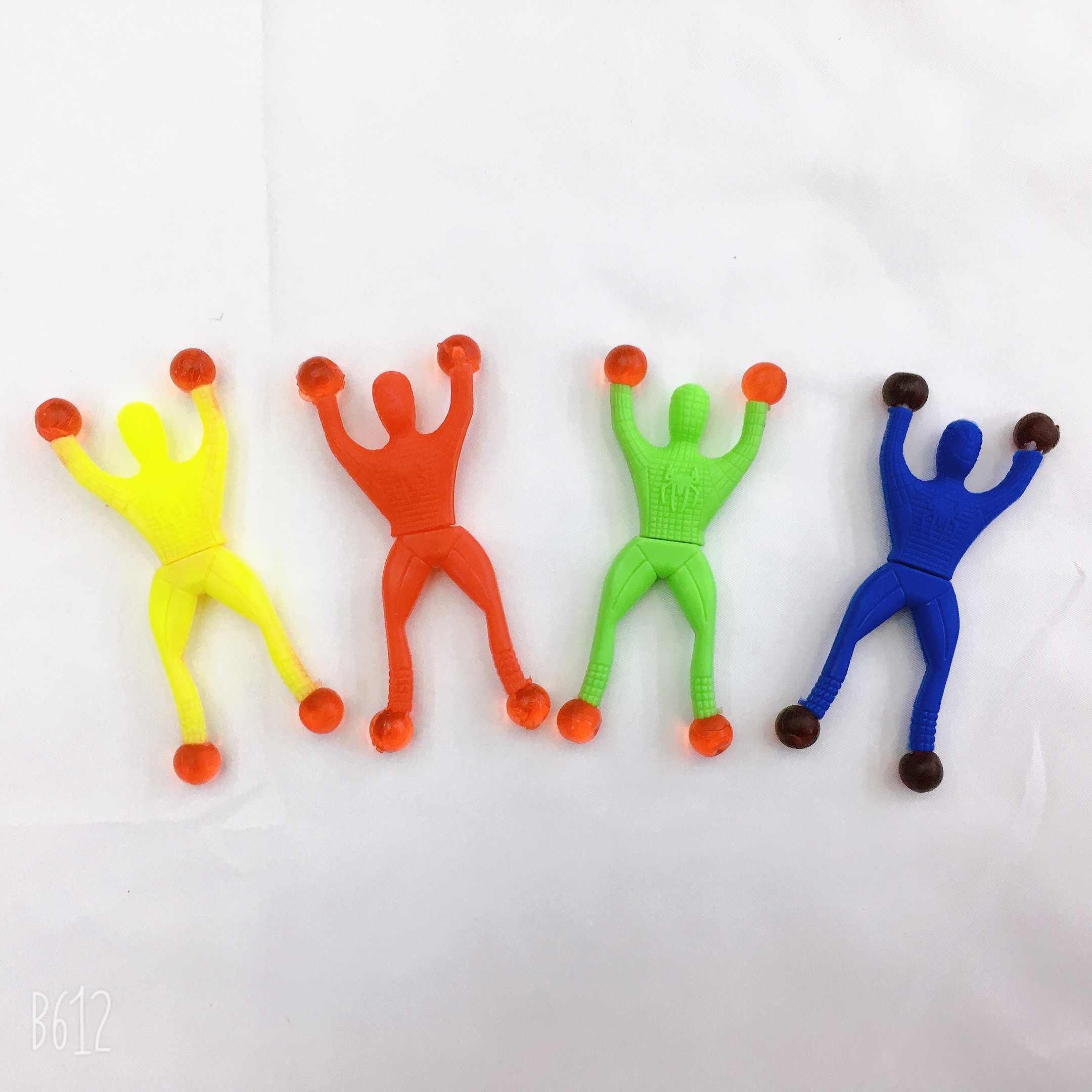 儿童热销吊板挂卡软料玩具爬墙人 粘性蜘蛛人爬墙蜘蛛人爬壁人 翻跳小精灵 蜘蛛侠翻跟斗小人粘性传统怀校园热卖儿童赠品小玩具详情1