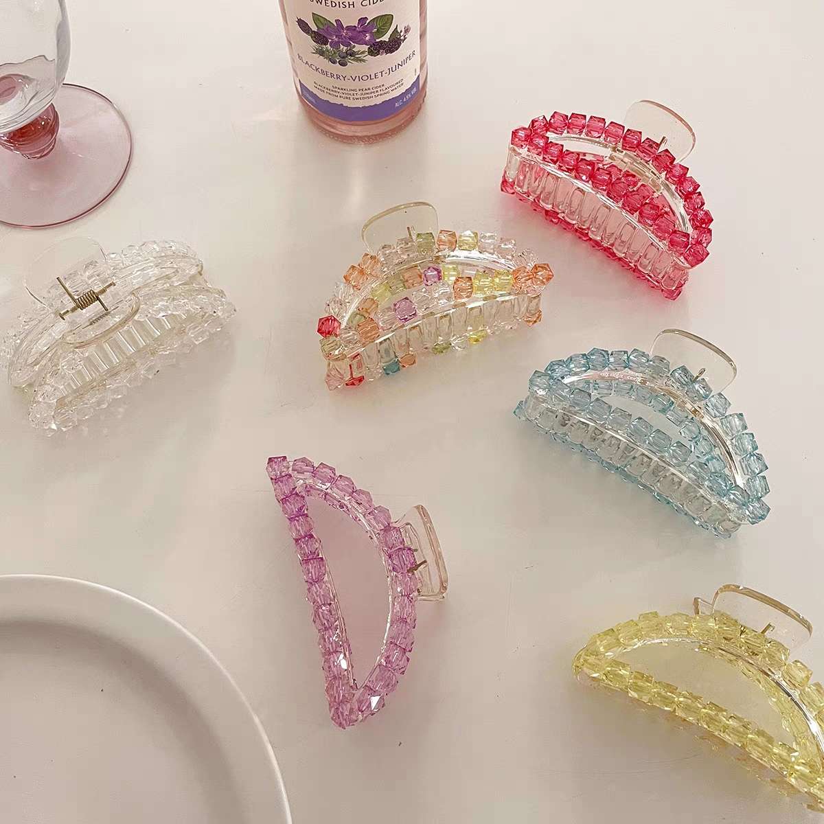 Sweet and versatile crystal gripper for the back of the head, 2021 new style Japanese and Korean updo hair, bath hair gripper, super fairy hair accessory for women Application Scenario