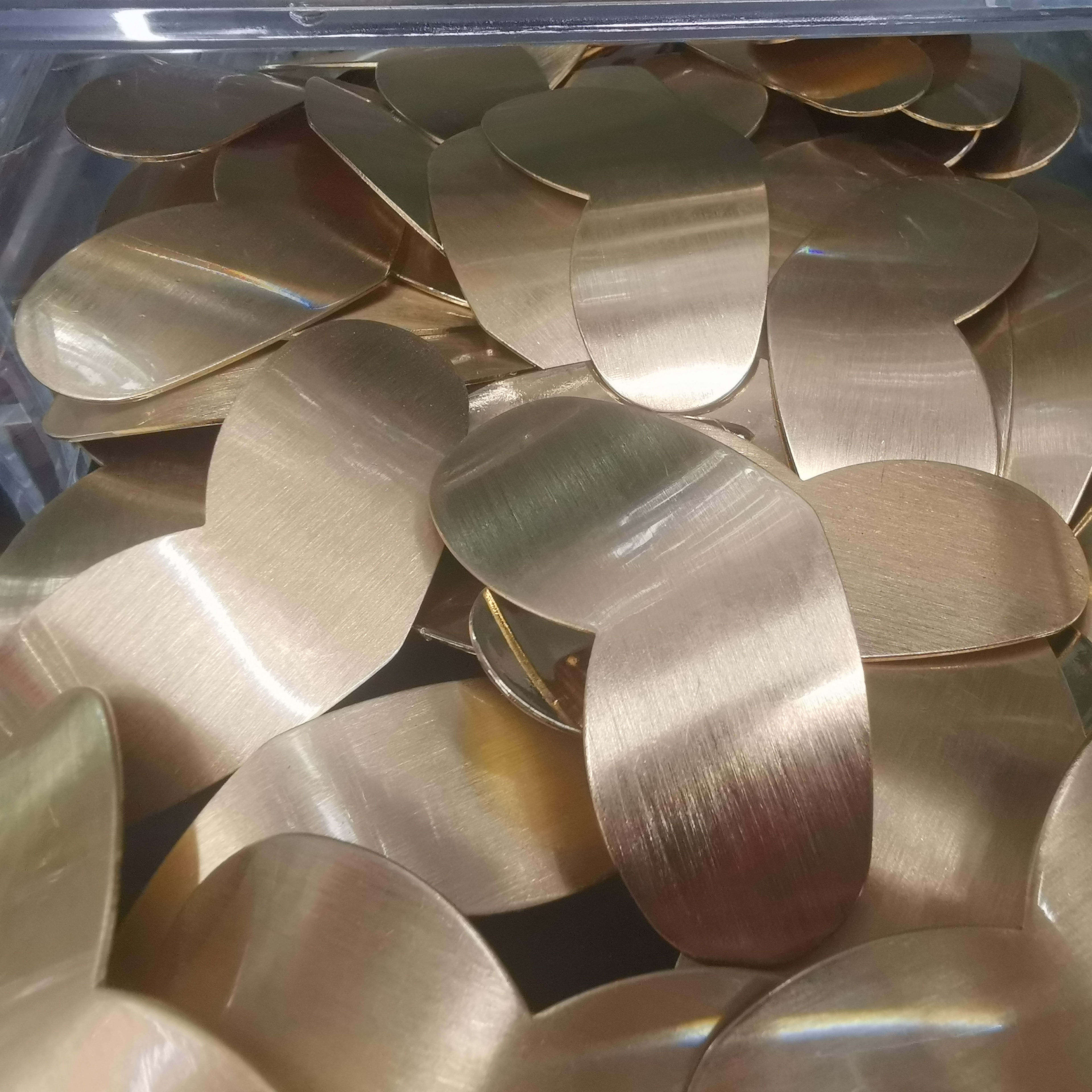 义乌市浩成饰品配件CCB材料保色系列，桃心保色铁片