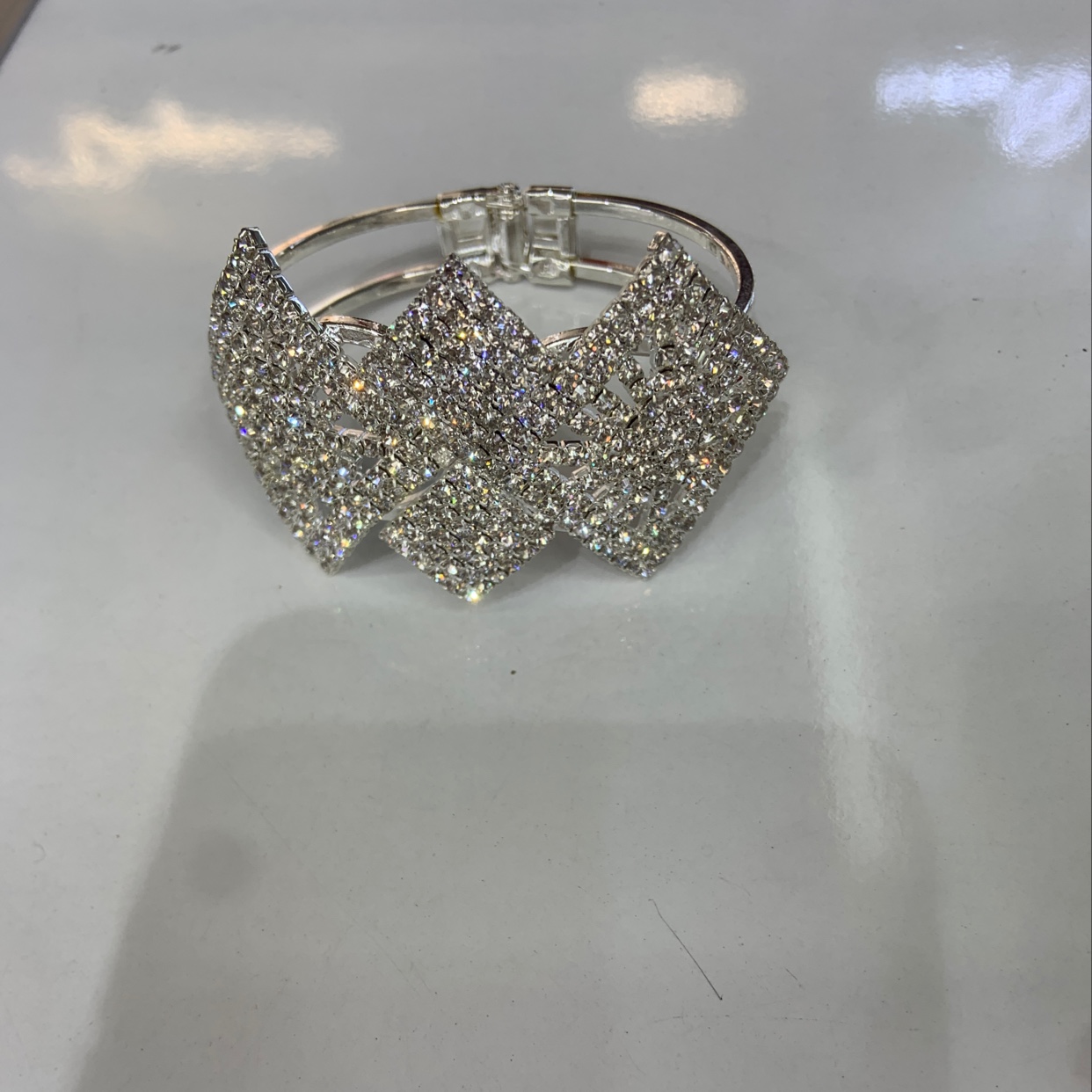 Rhinestone bracelet 5 full figure