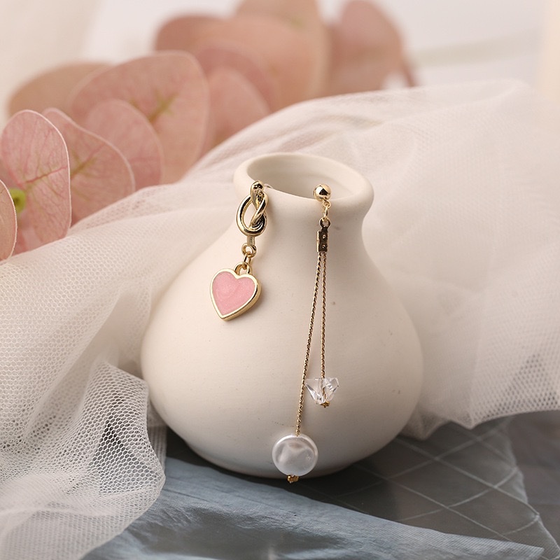 القرط الكريستالي الحلو على شكل قلب في جمهورية كوريا detail image 5
