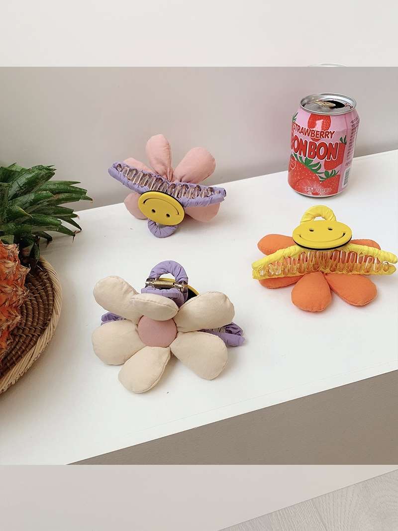 Sunflower Pie ~ Ins-style cute updo hair clip 2021 New style hair clip for women, large shark clip at the back of the head Specification image