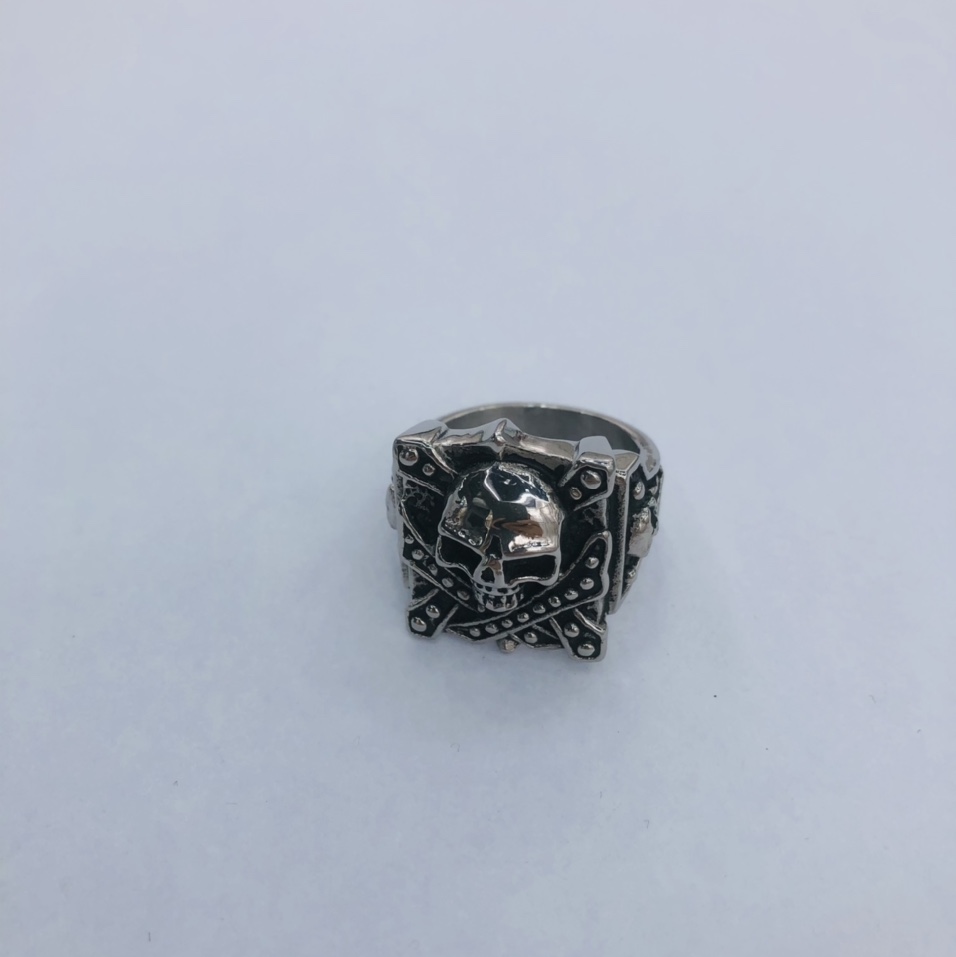 Exaggerated Skull Men's stainless steel Ring 63