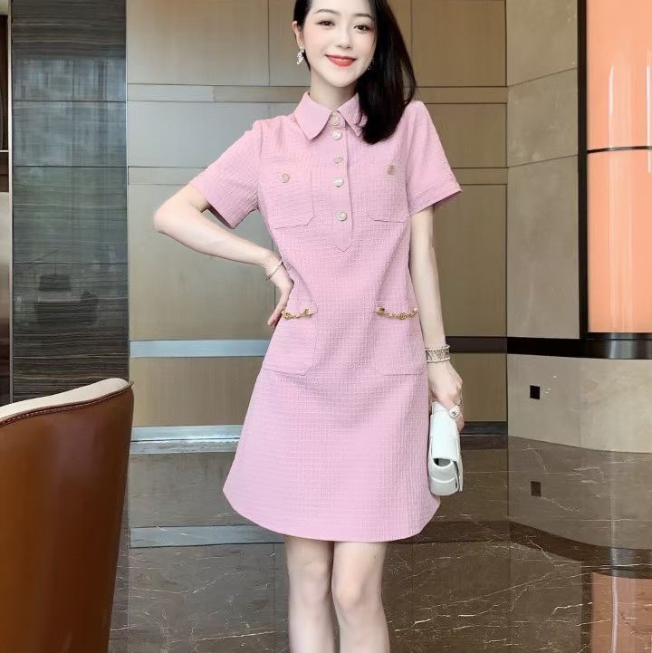 High-end pink dress