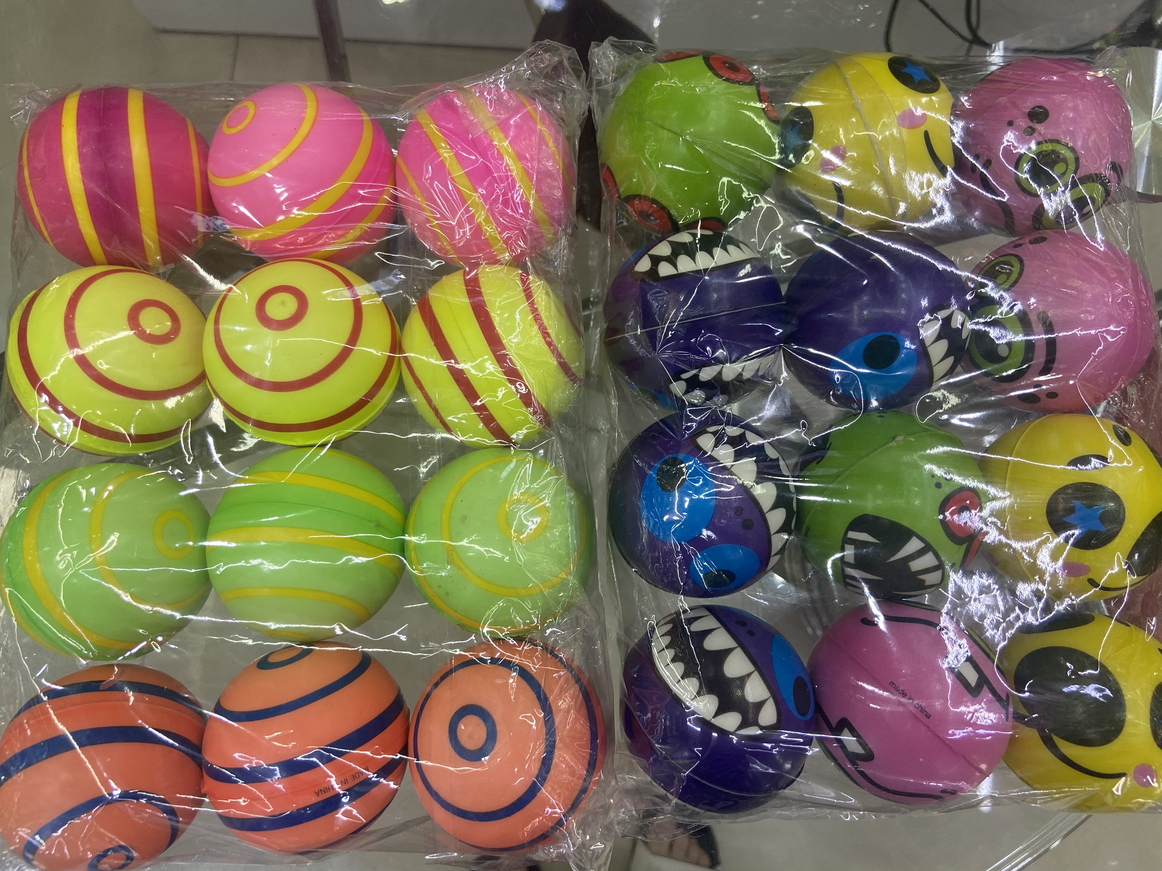 Factory direct sales 6.3 cm chaotic combination 1 girl and boy toy Sponge ball Foam ball children's toy. 12/oppla detail image 3