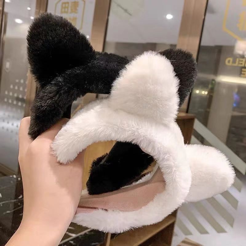 Plush cat ear head buckle details Picture