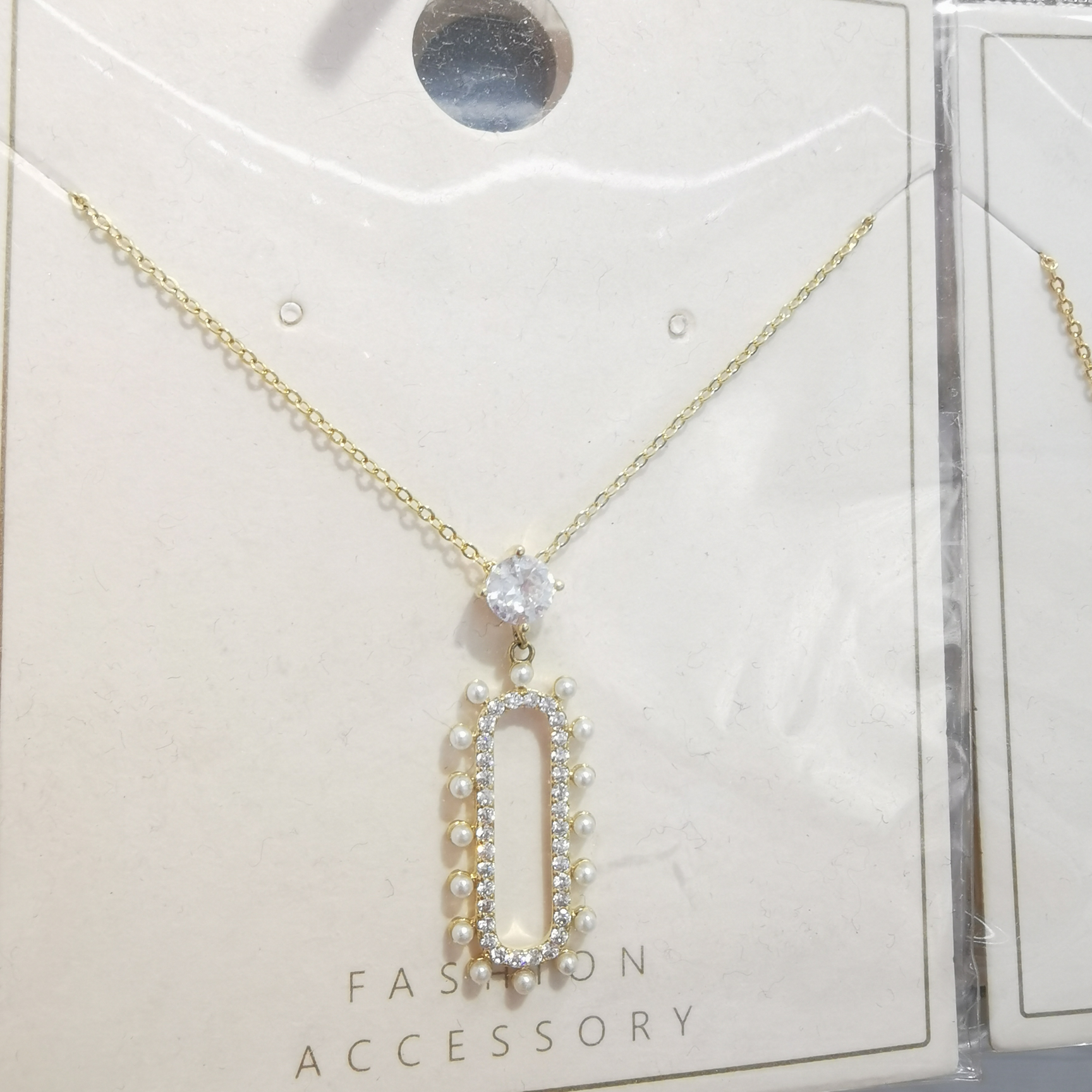 Little pearl pendant boom boom boom