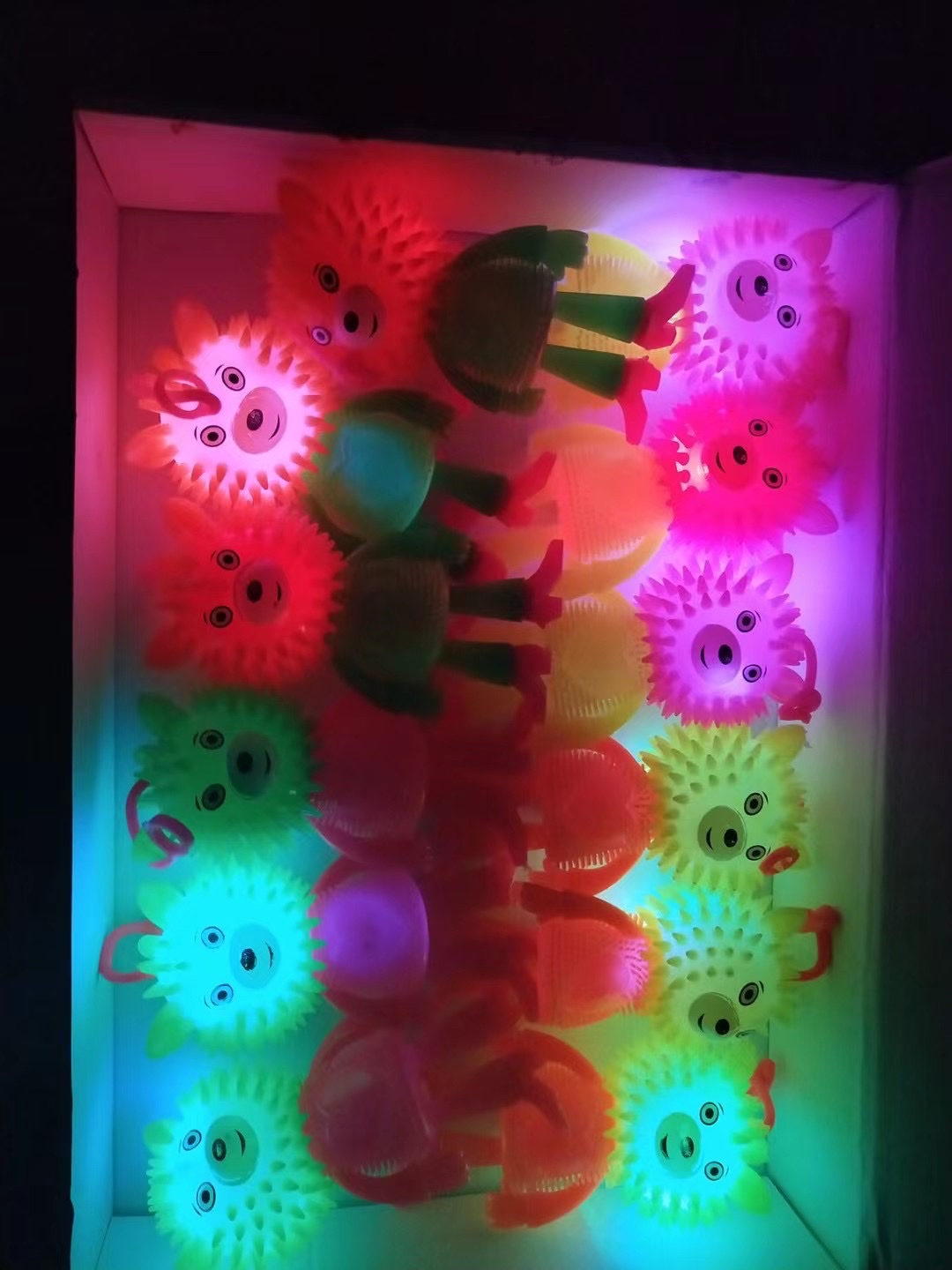 Glowing Ball details Picture