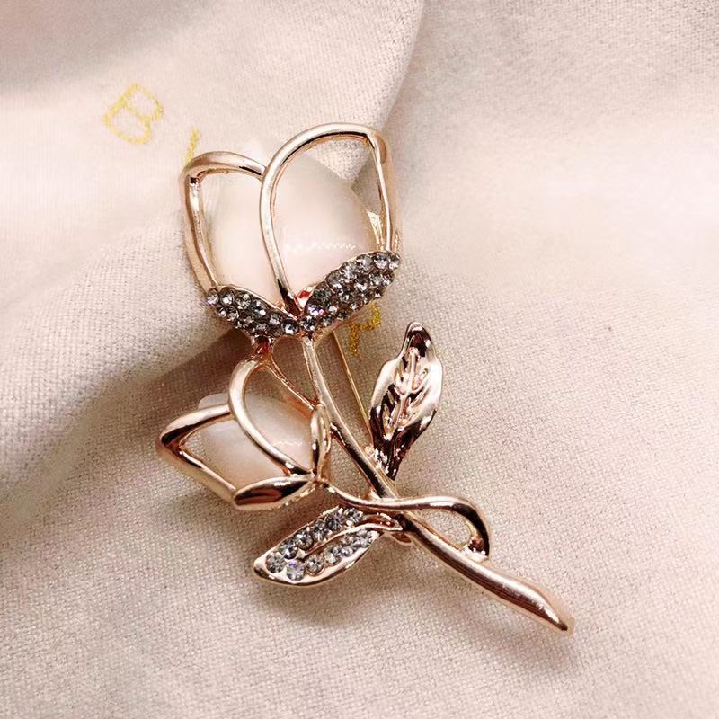 Romantic cat eye Rose Lady Brooch Corsage dress accessories