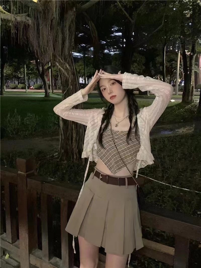 飒酷女孩穿搭蹦迪女团甜酷风格女装纯欲风上衣服辣妹吊带套装夏季详情图2