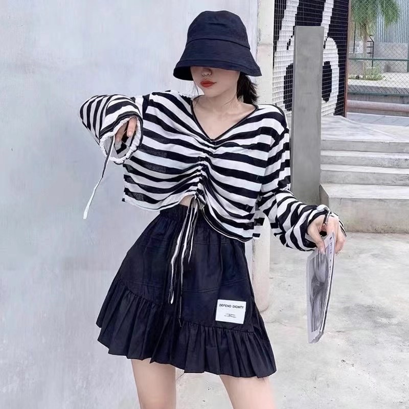 Junxi Cool Girl Set: Women's thin, salty and sweet summer striped T-shirt, long sleeves + high-waisted half-length A-line skirt detail image 4