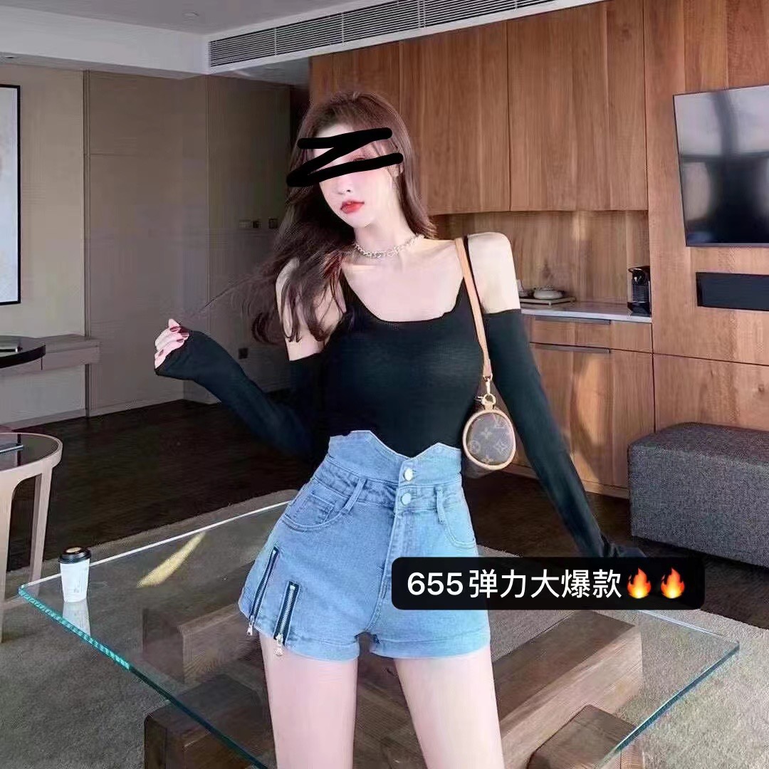 Summer Korean-style loose A-line denim shorts that are versatile and slimming, high-waisted buttoned women's outerwear with zippers, new ins hot pants