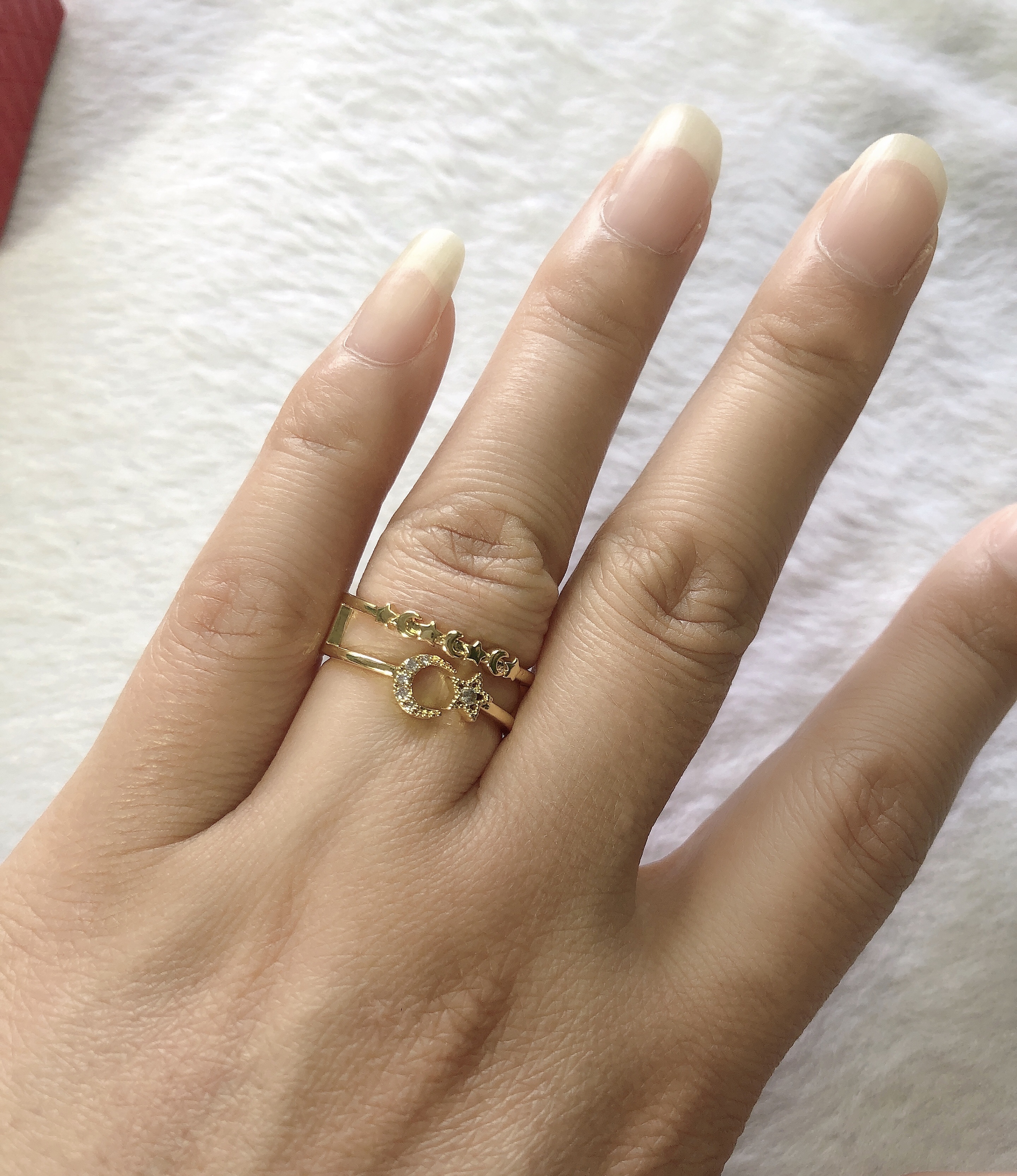 A unique and versatile double-layer hollowed-out star and moon design ring with a simple, fashionable and niche style Application Scenario