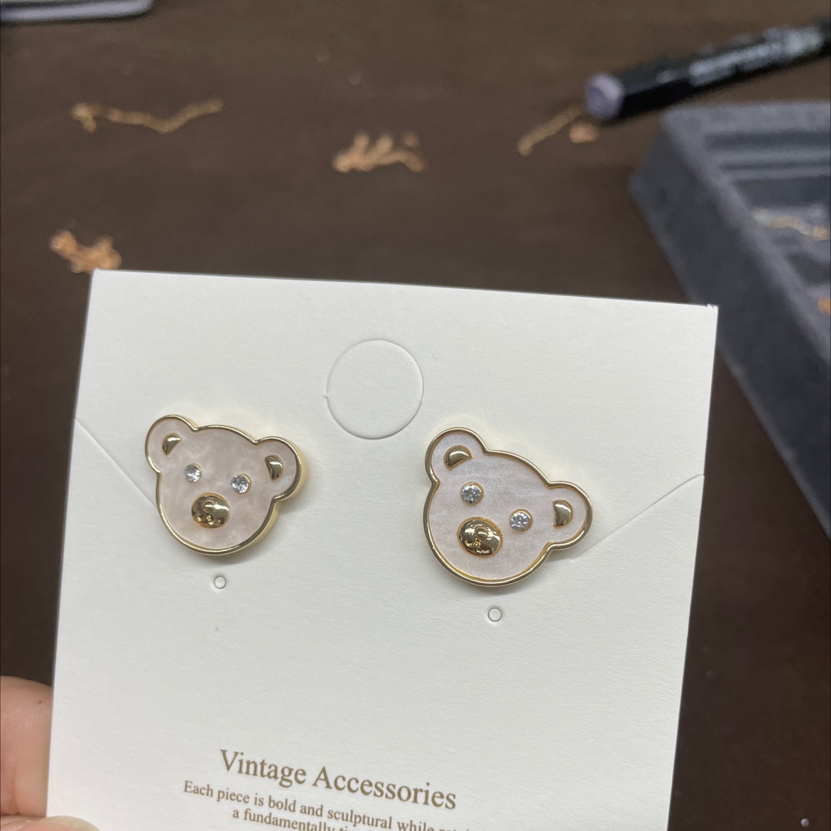 Today's Liren simple, fashionable, elegant and versatile ear studs Item Picture