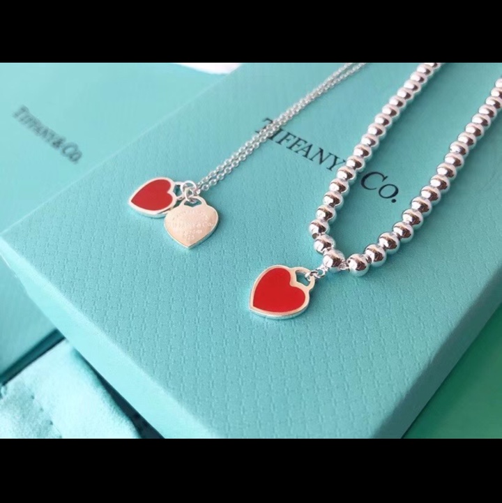 Red love bracelet love necklace Tiktok Live preferred manufacturers direct supply.