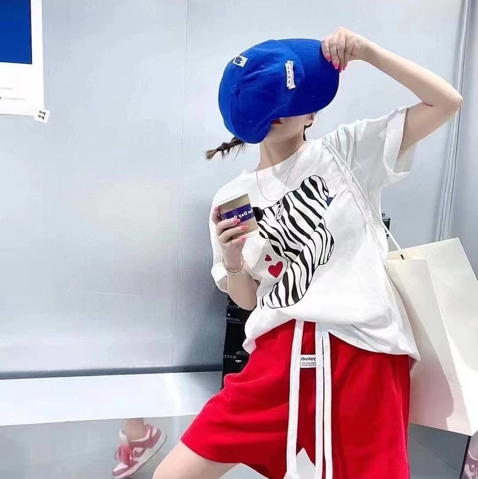 White zebra T-shirt