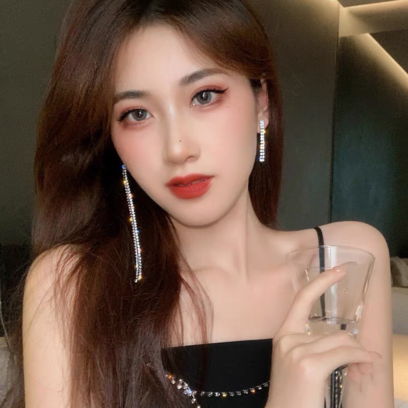 王子文同款闪钻不对称耳环女夏季小众2021年新款潮高级感独特耳饰