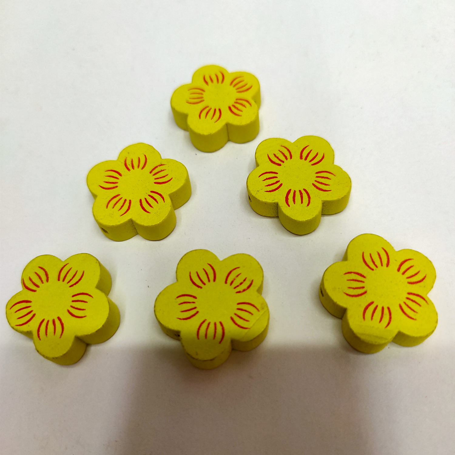 厂家直销 木质配件两公分五叶 花印紫金花黄色