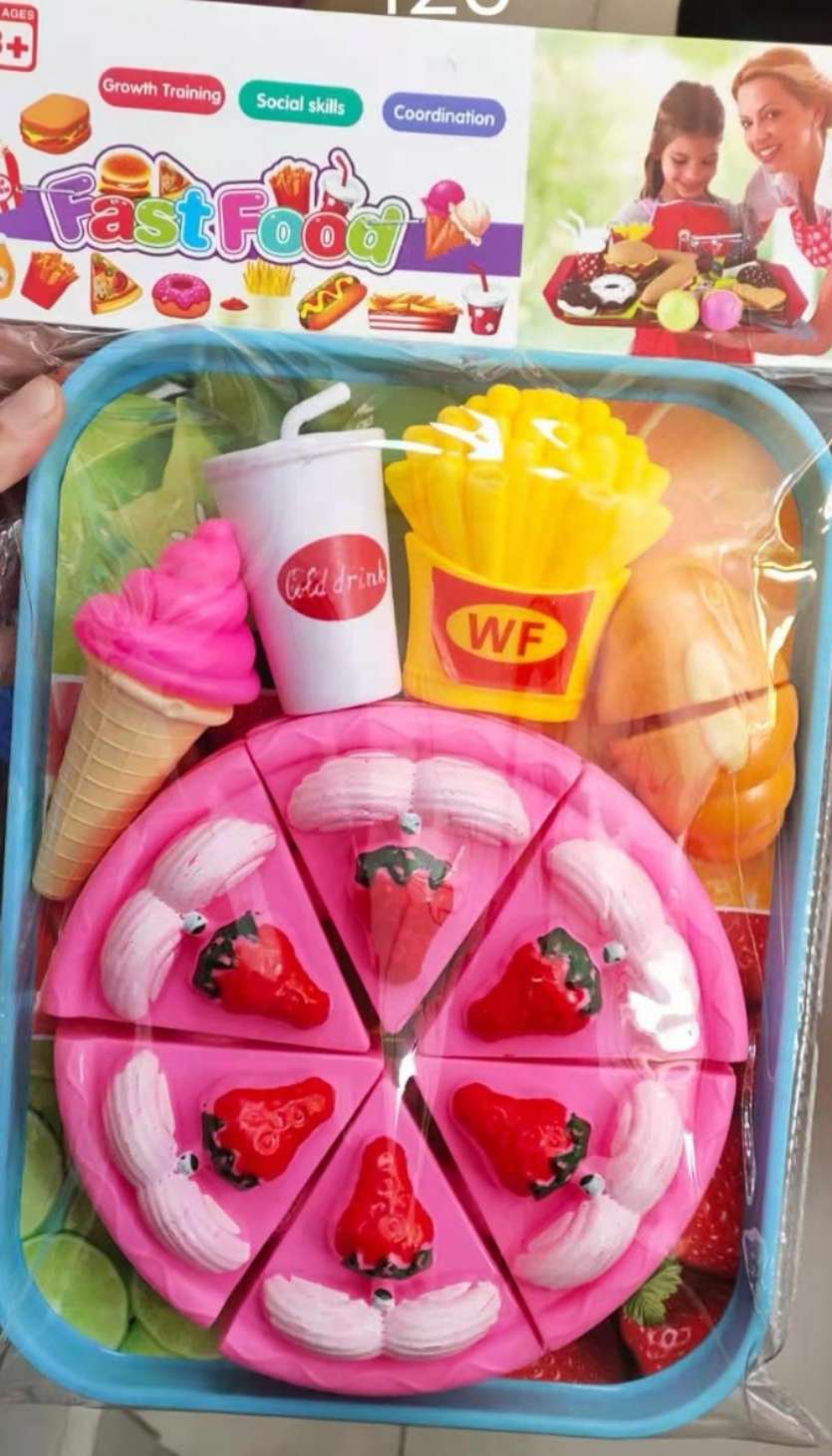 Cake toys play house details Picture