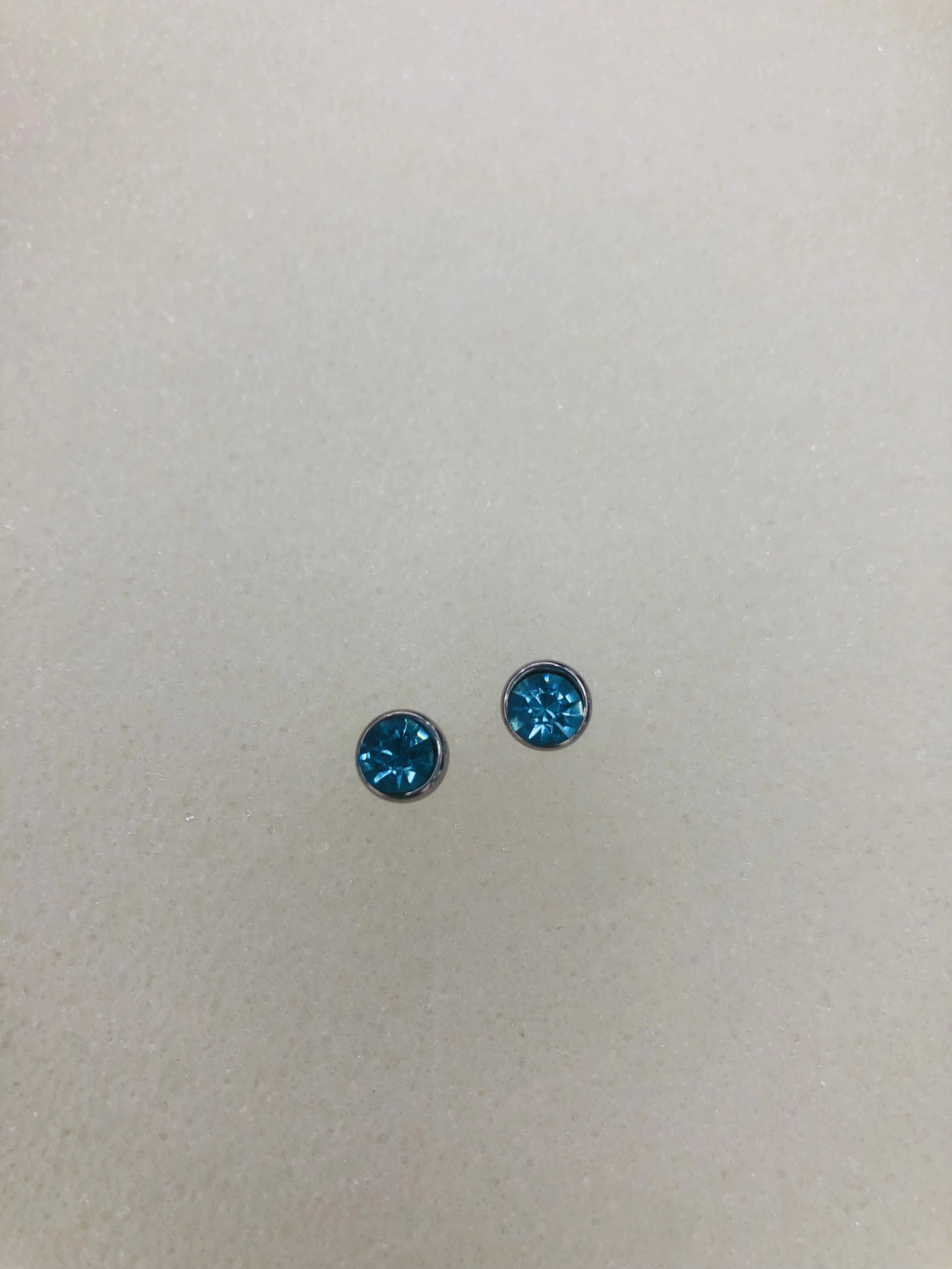 Small and simple Korean-style stainless steel ear studs for girls 2 detail image 1