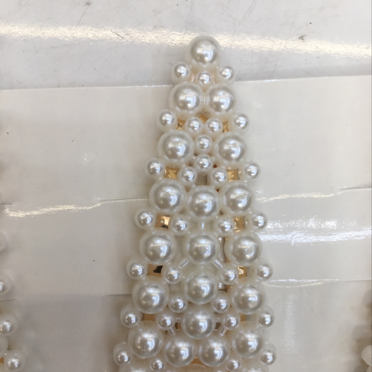 230