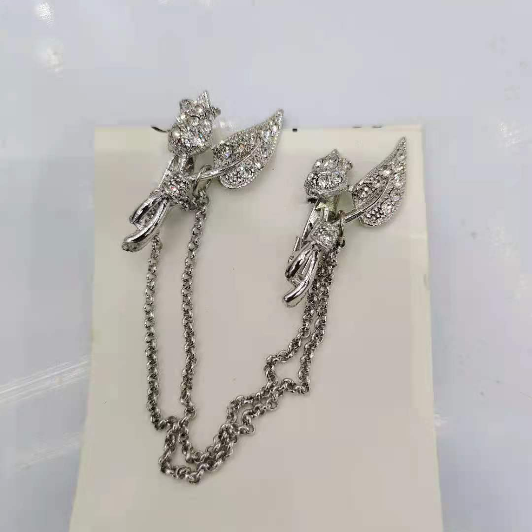 Fashion pin 468