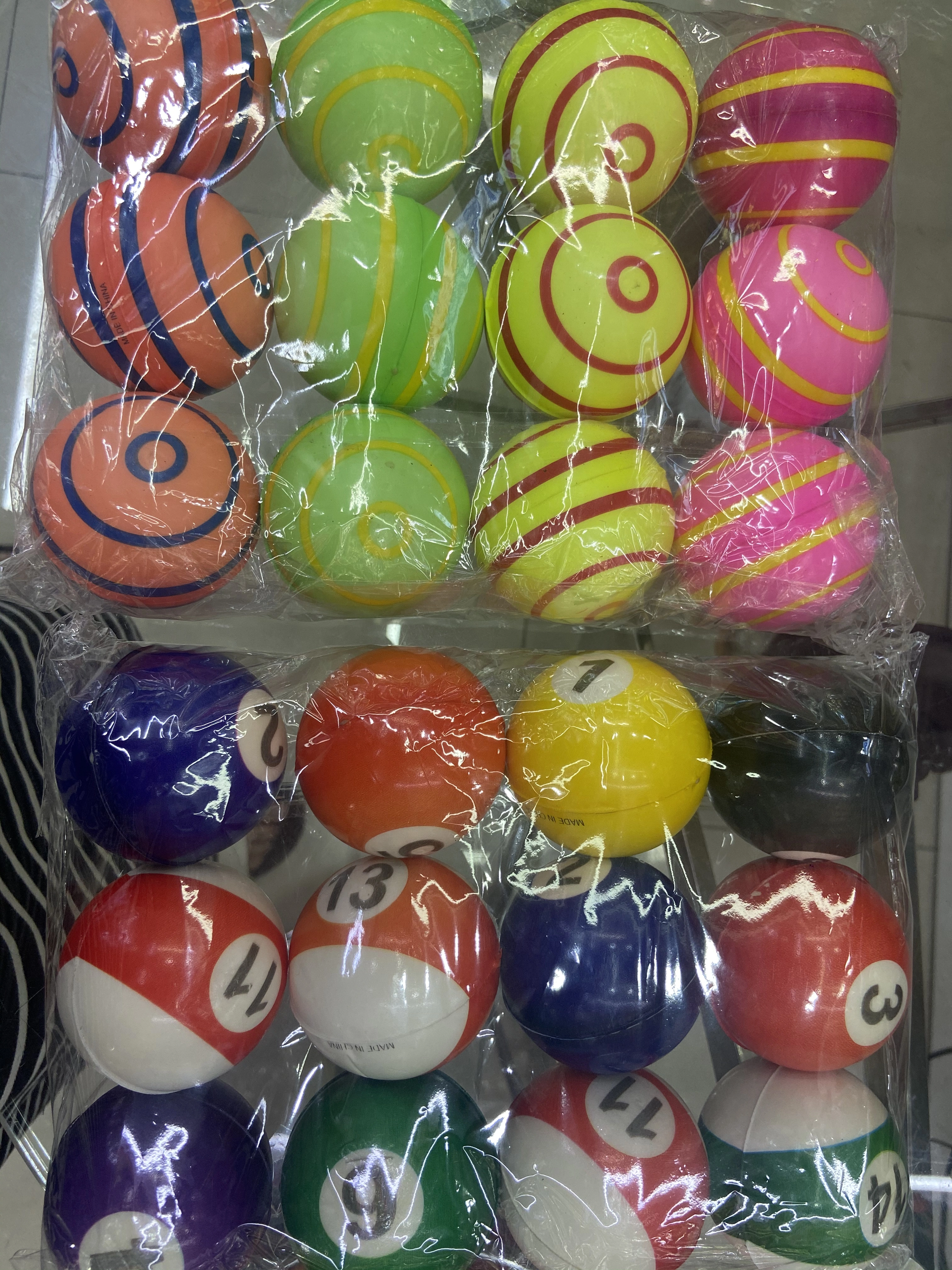 Factory direct sales 6.3 cm chaotic combination 82 girls and Boys toys Sponge balls Foam balls children's toys. 12/opp... detail image 2