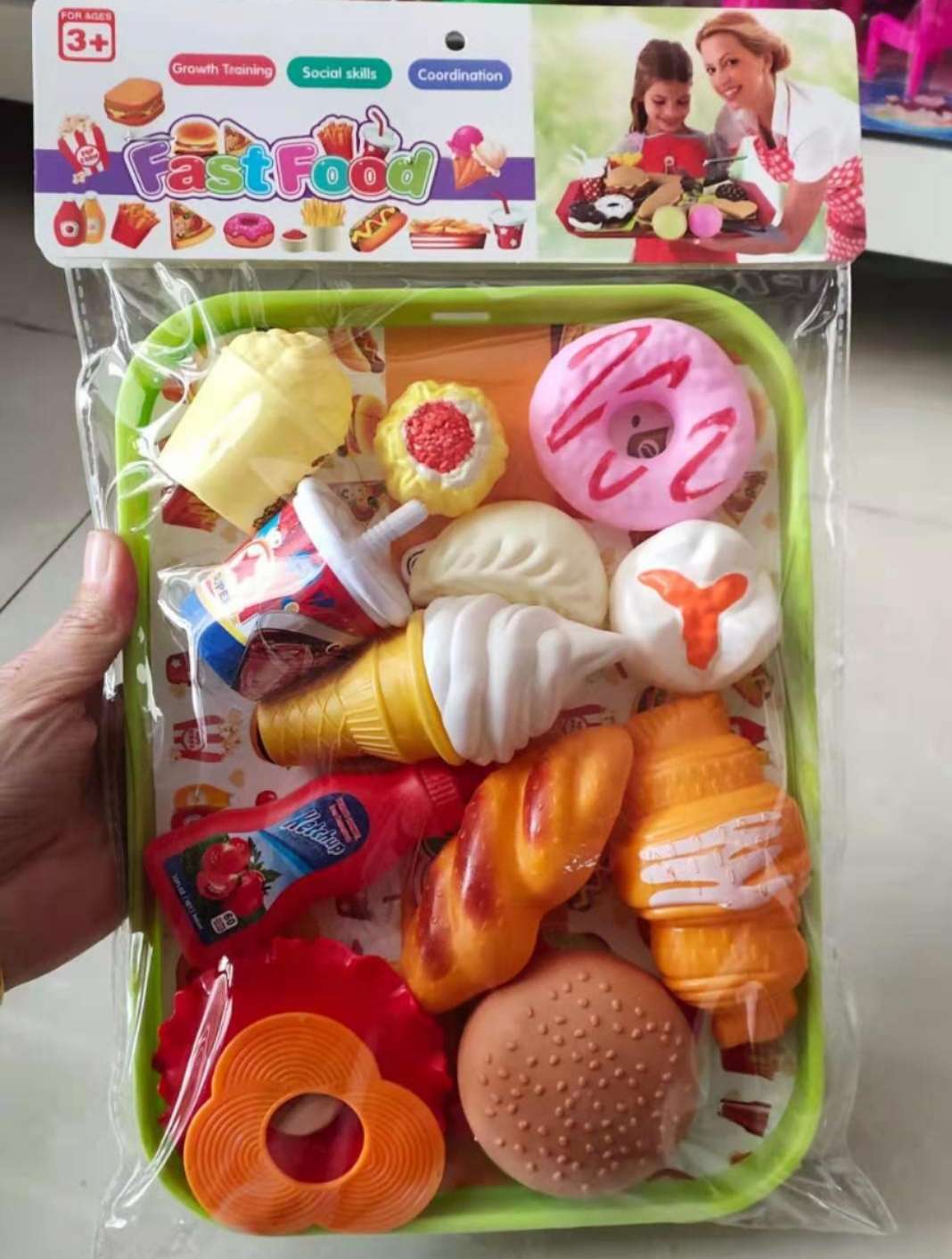 Play house with toy ice cream details Picture