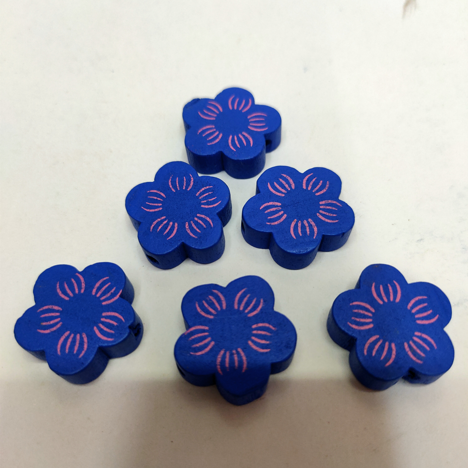 厂家直销 木质配件 两公分五叶 花印 紫荆花 蓝色