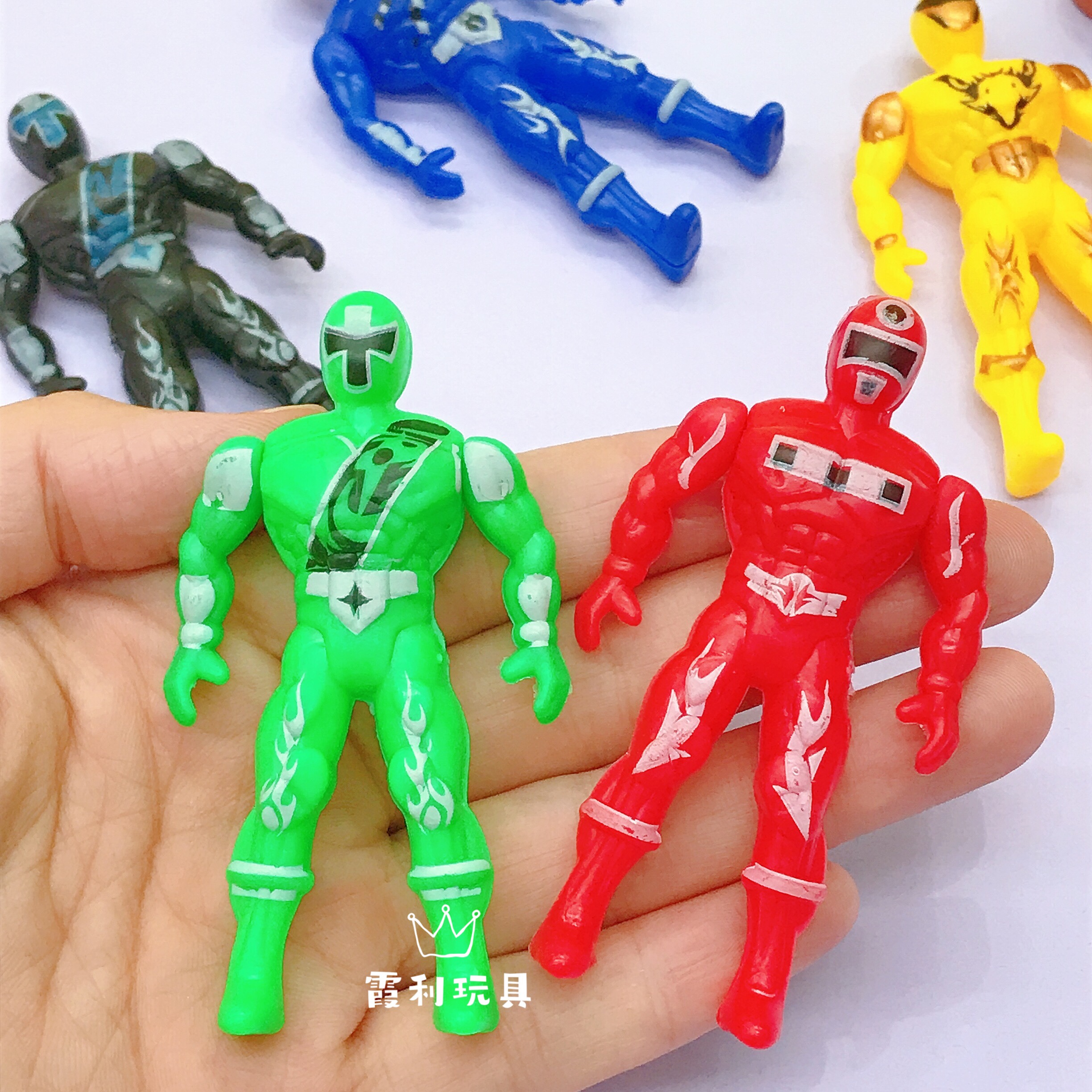 Colorful robot gift gacha Specification image