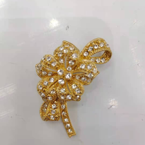 Fashion pin 455